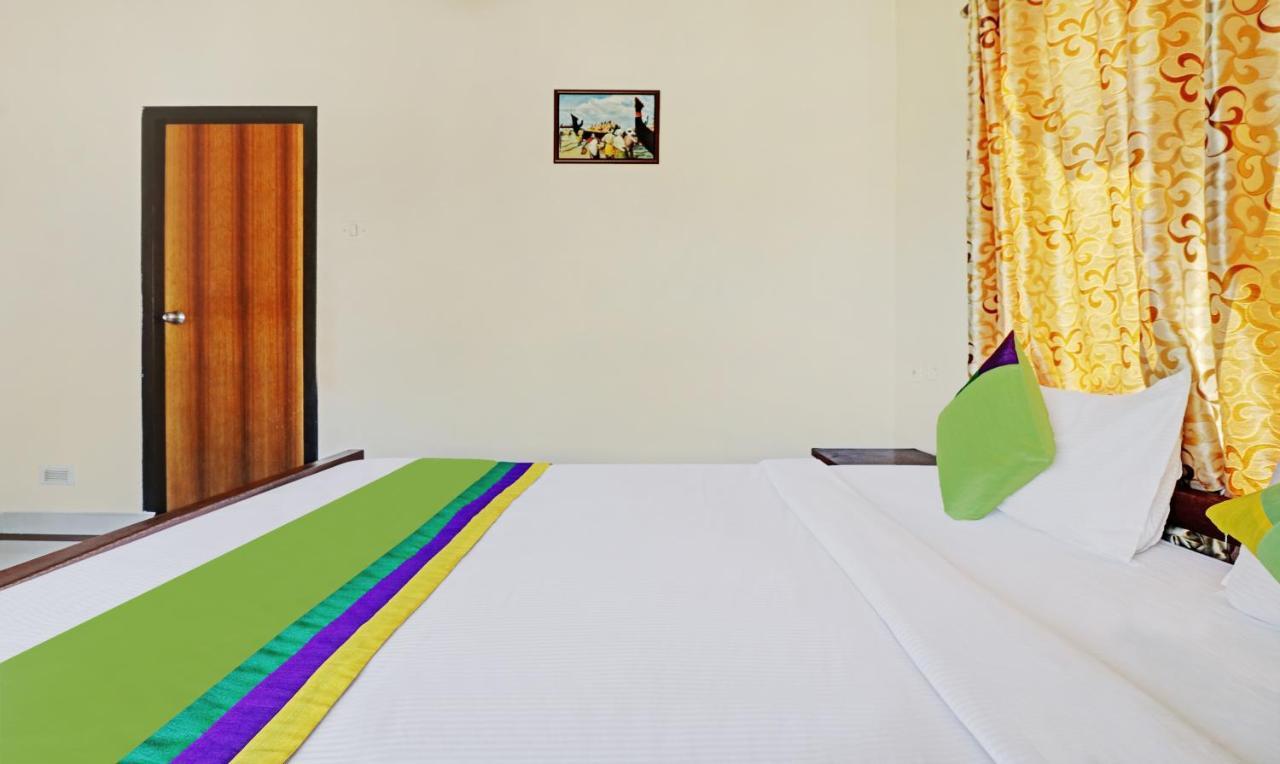 Hotel Treebo Trend Time Square Marine Drive Kochi Exterior foto