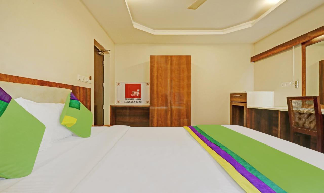 Hotel Treebo Trend Time Square Marine Drive Kochi Exterior foto