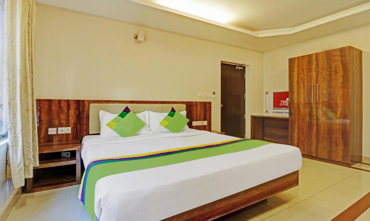 Hotel Treebo Trend Time Square Marine Drive Kochi Exterior foto