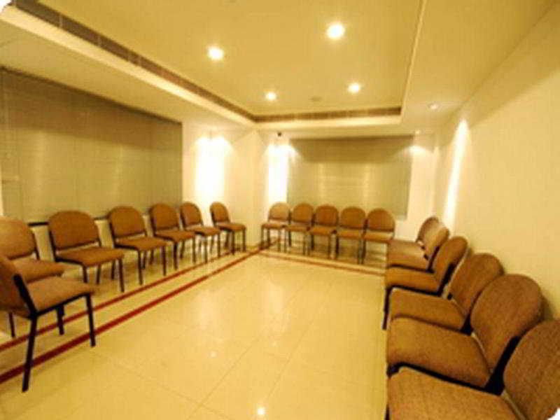 Hotel Treebo Trend Time Square Marine Drive Kochi Negocio foto